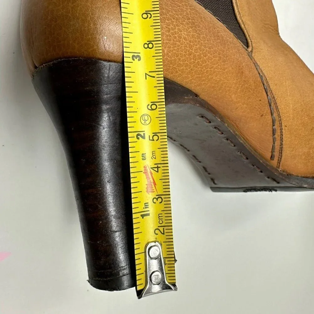 Cole Haan Country Square Toe Brown Ankle Boots Vibram‎ Size 8.5